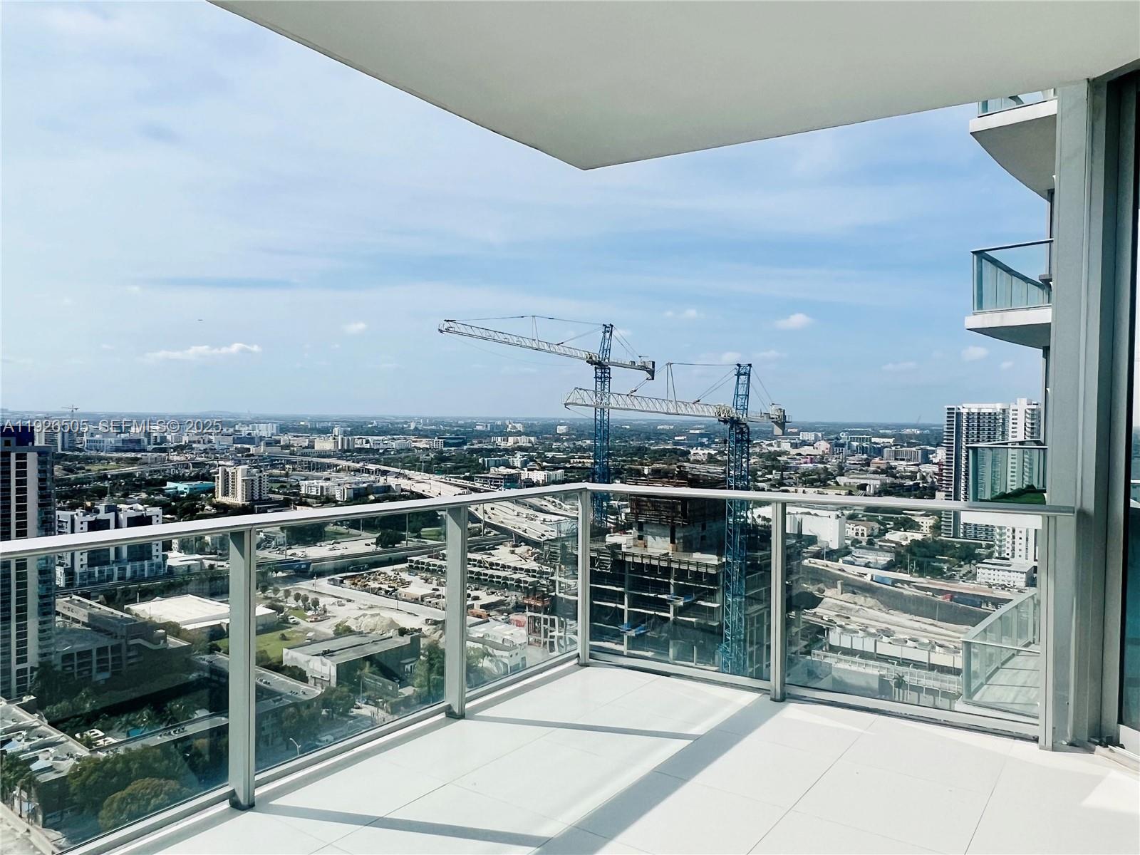 851 NE 1st Av #2808, Miami FL 33132