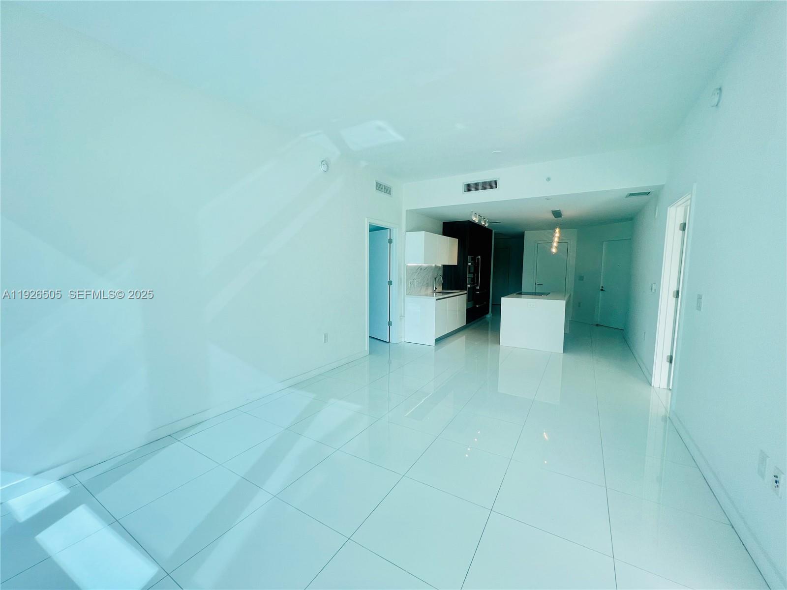 851 NE 1st Av #2808, Miami FL 33132