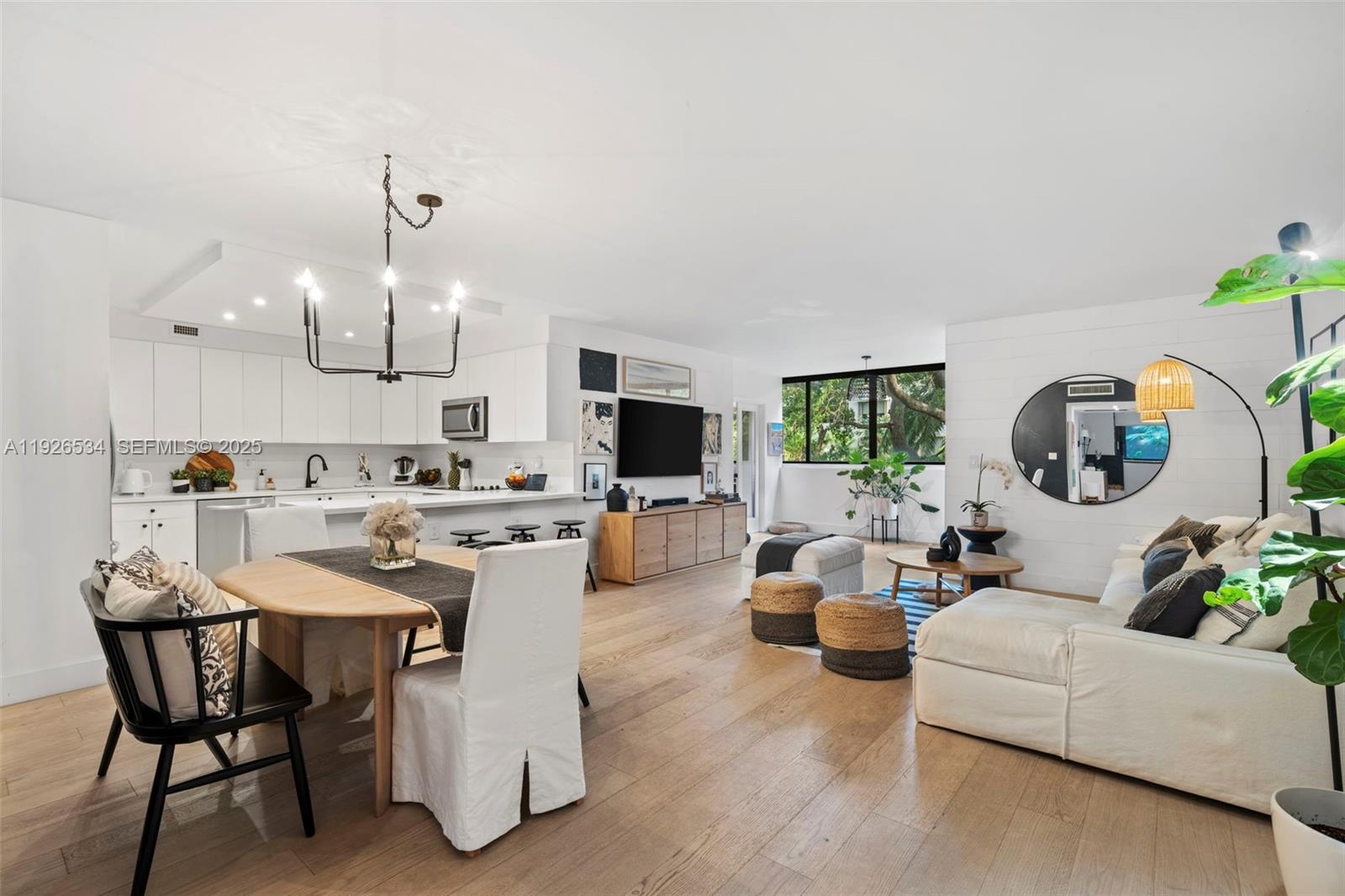141 Crandon Blvd #237, Key Biscayne FL 33149
