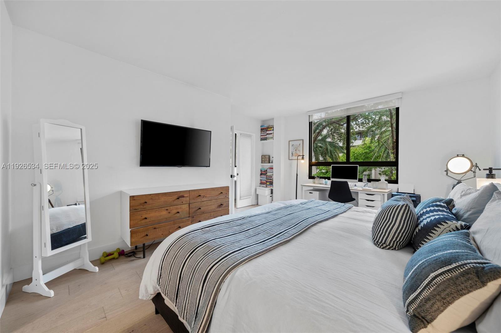 141 Crandon Blvd #237, Key Biscayne FL 33149