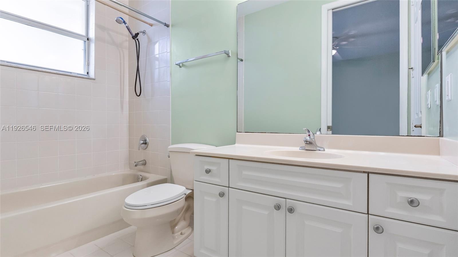 7116 W Pinecreek Way, Coconut Creek FL 33073