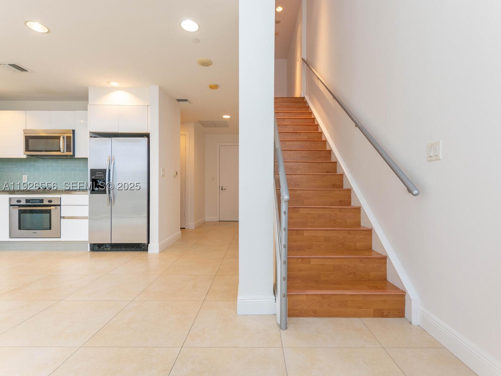 1050 Brickell Ave #606, Miami FL 33131