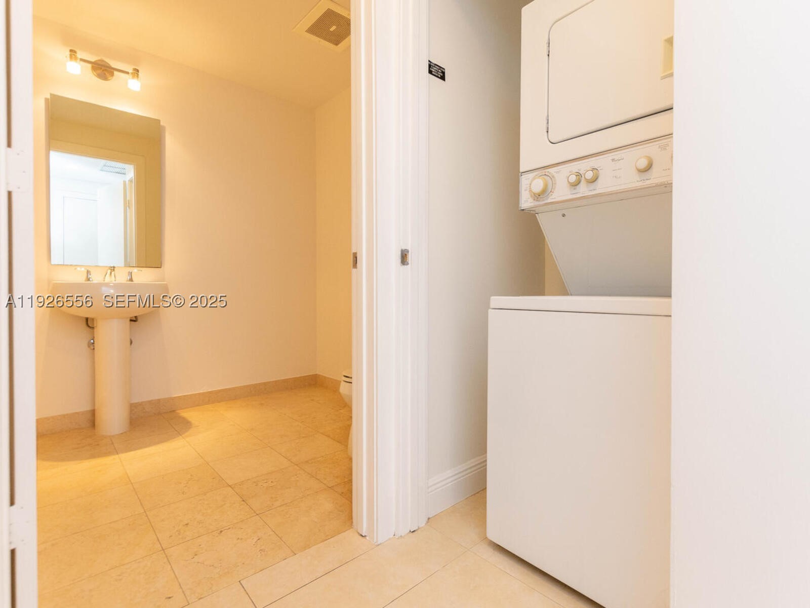 1050 Brickell Ave #606, Miami FL 33131