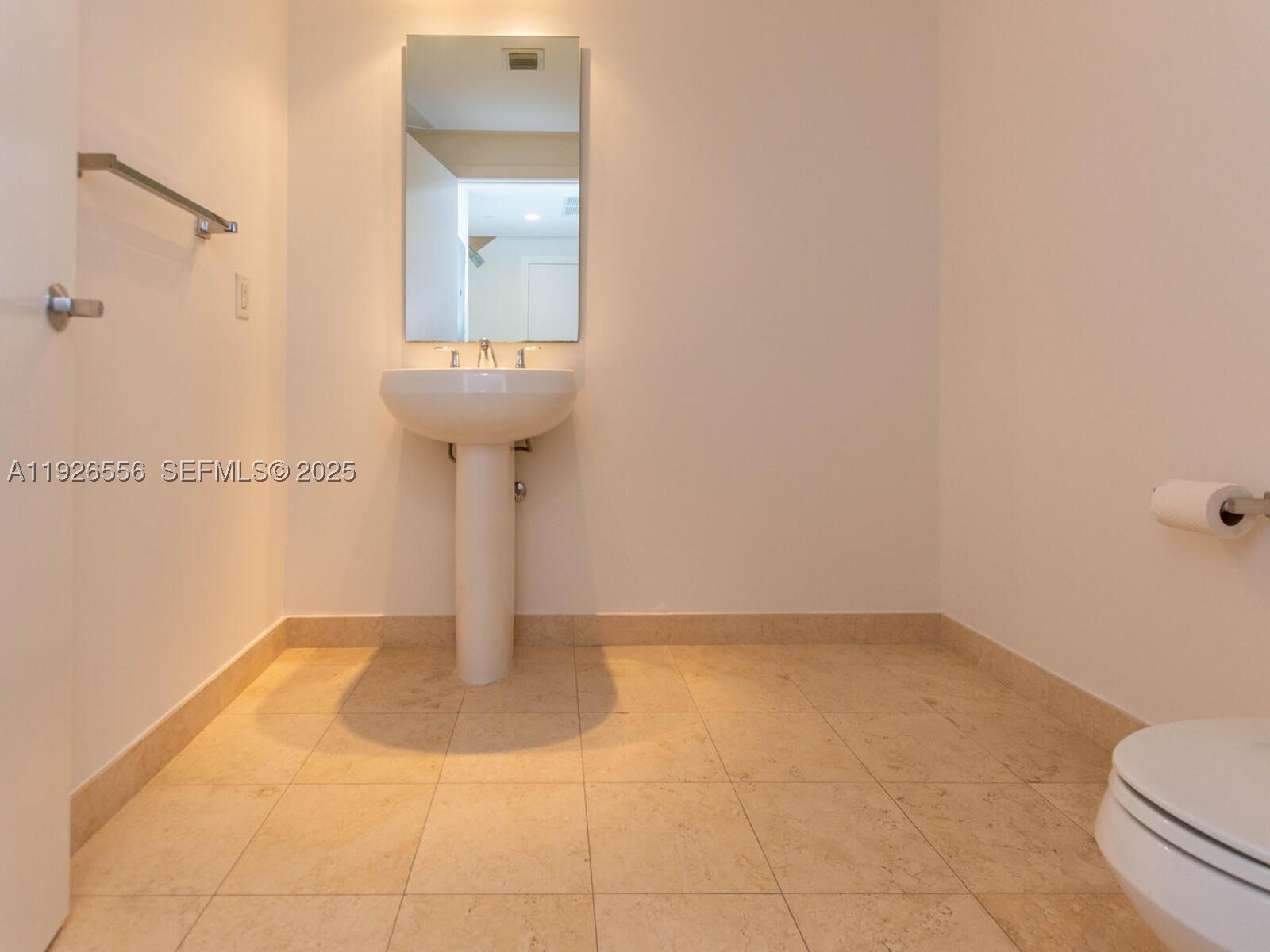1050 Brickell Ave #606, Miami FL 33131