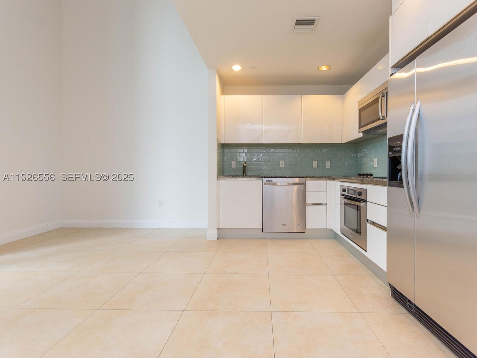 1050 Brickell Ave #606, Miami FL 33131