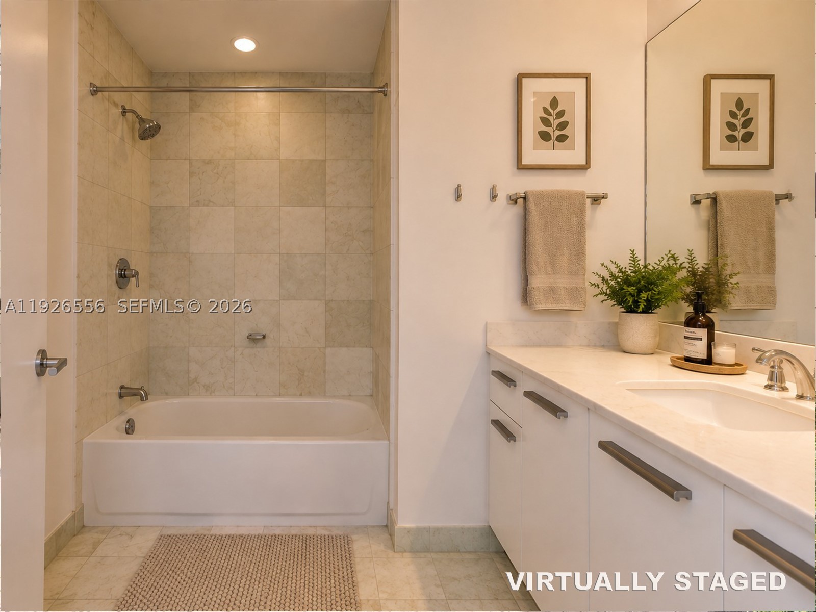 1050 Brickell Ave #606, Miami FL 33131