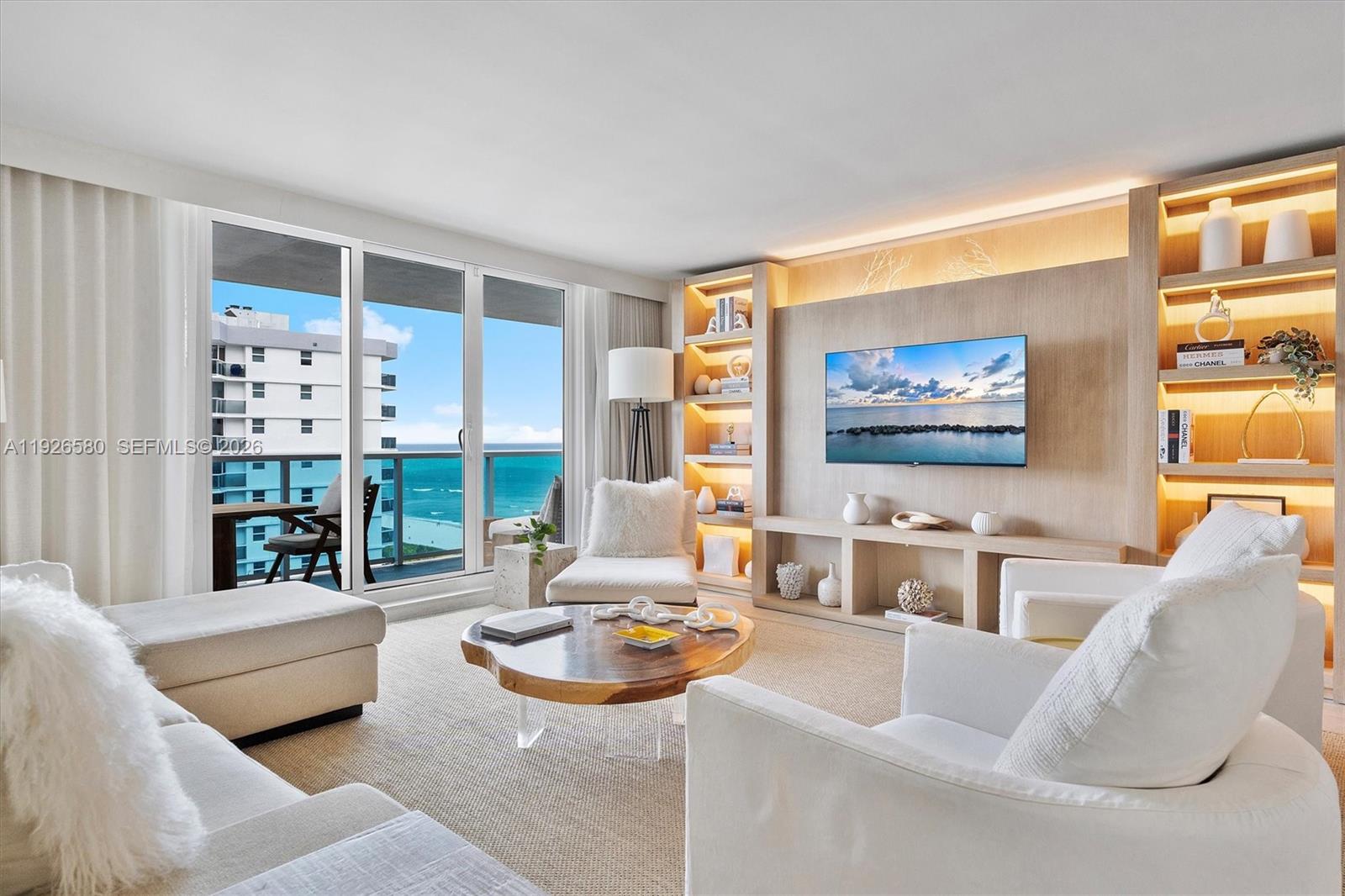 102 24th St #1413, Miami Beach FL 33139