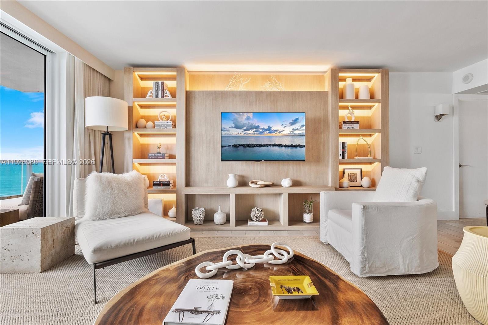 102 24th St #1413, Miami Beach FL 33139