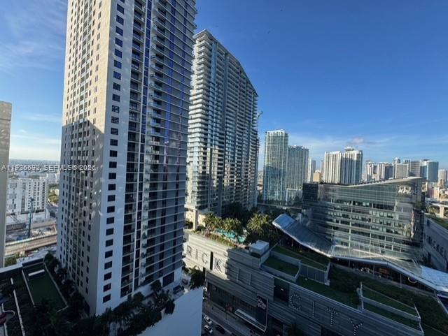45 SW 9th St #2209, Miami FL 33130