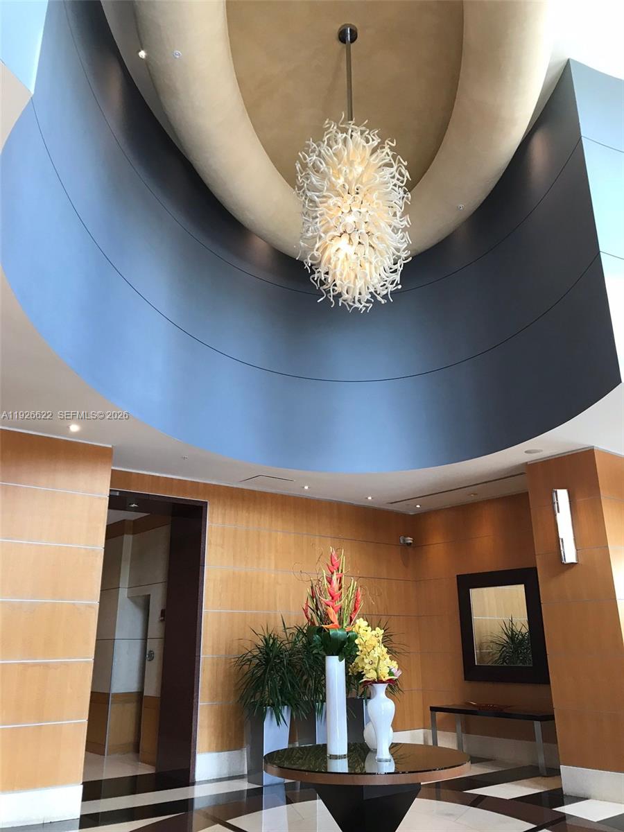 244 Biscayne Blvd #1405, Miami FL 33132