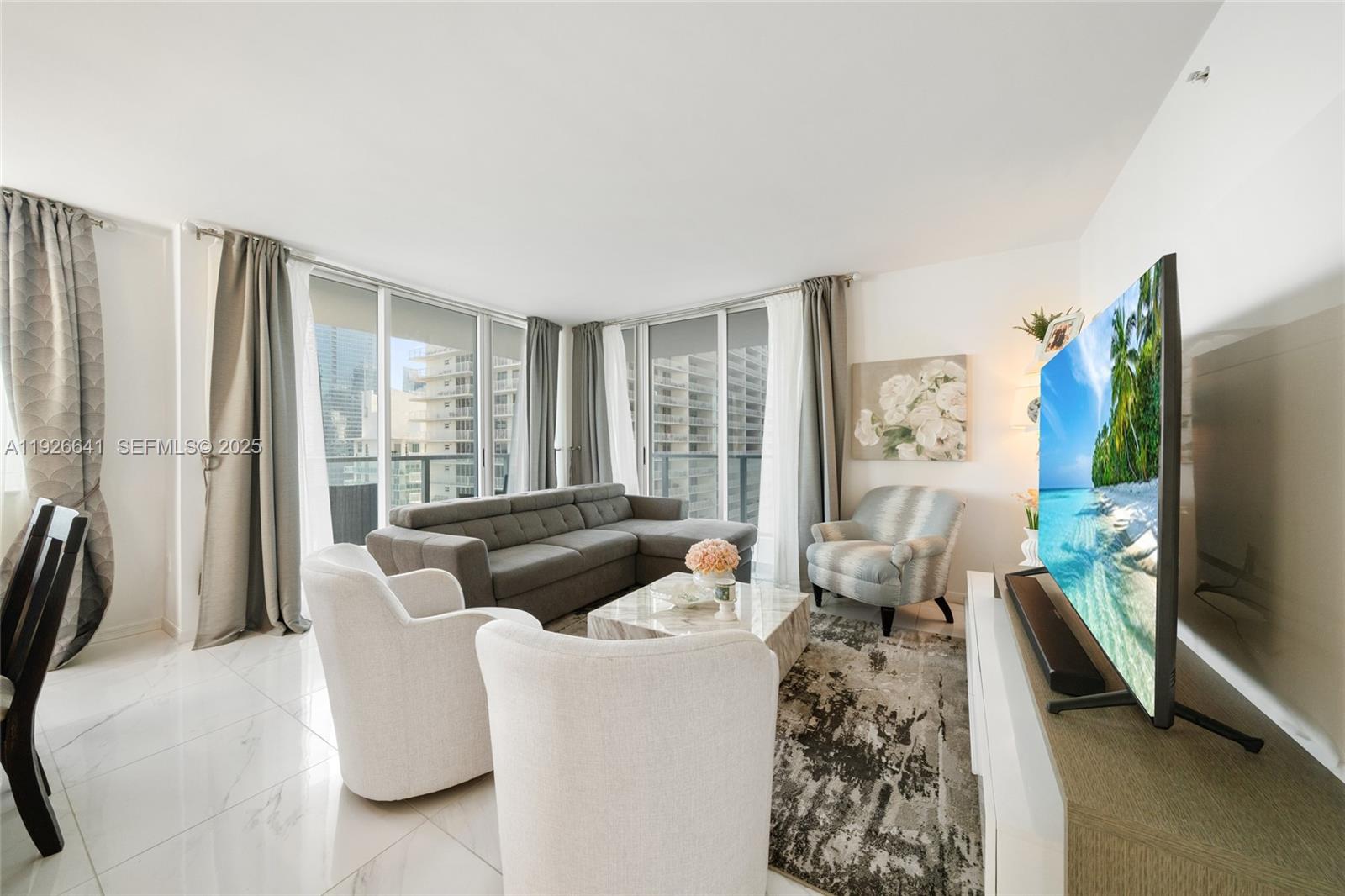 1155 Brickell Bay Dr #2501, Miami FL 33131