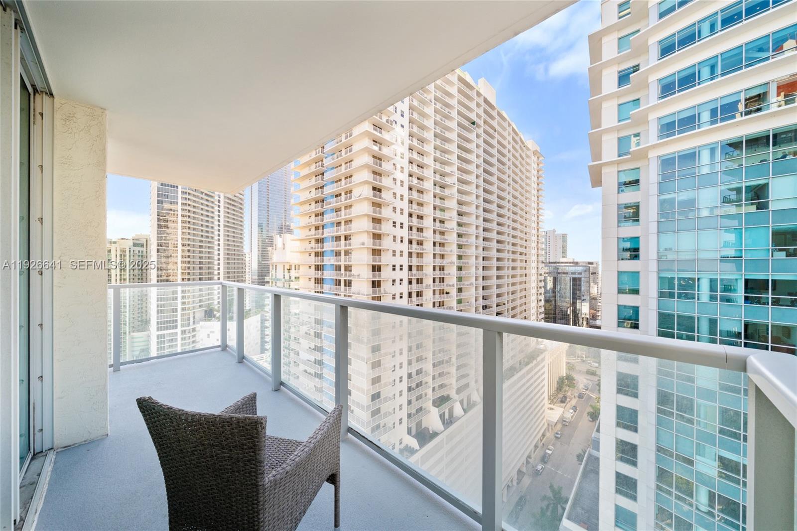1155 Brickell Bay Dr #2501, Miami FL 33131