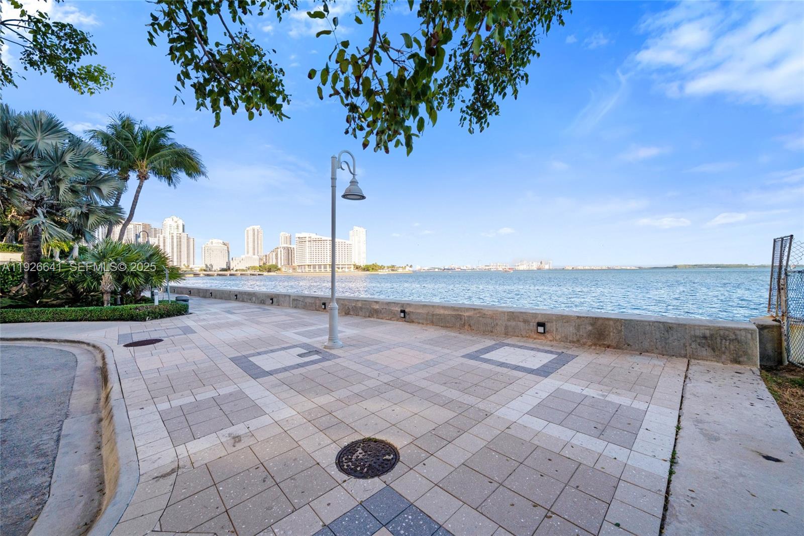 1155 Brickell Bay Dr #2501, Miami FL 33131