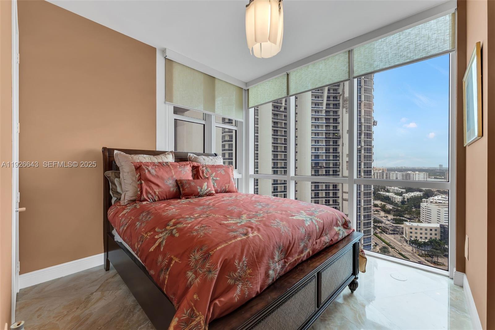 18201 Collins Ave #3907, Sunny Isles Beach FL 33160