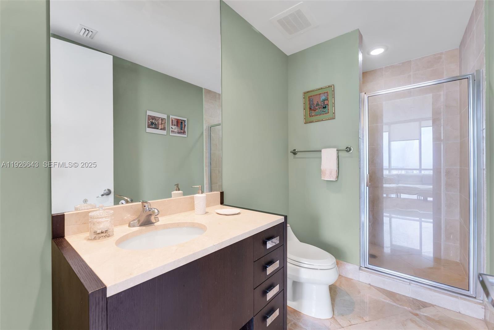 18201 Collins Ave #3907, Sunny Isles Beach FL 33160