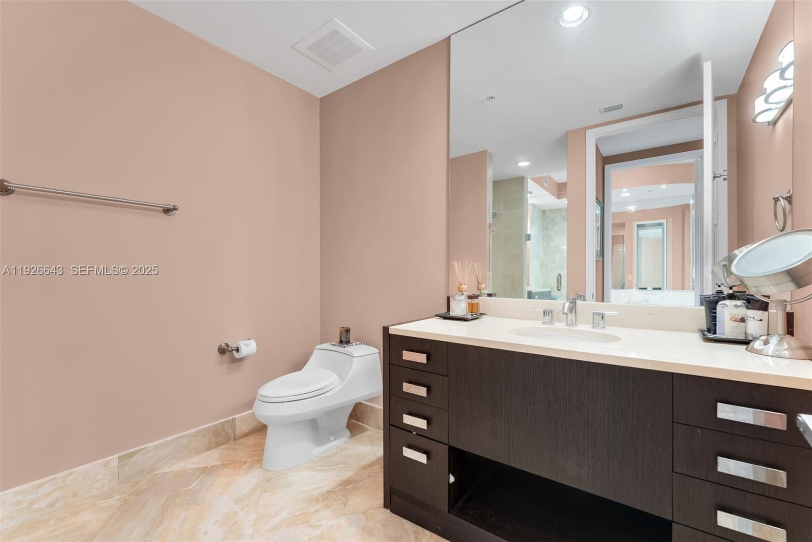 18201 Collins Ave #3907, Sunny Isles Beach FL 33160