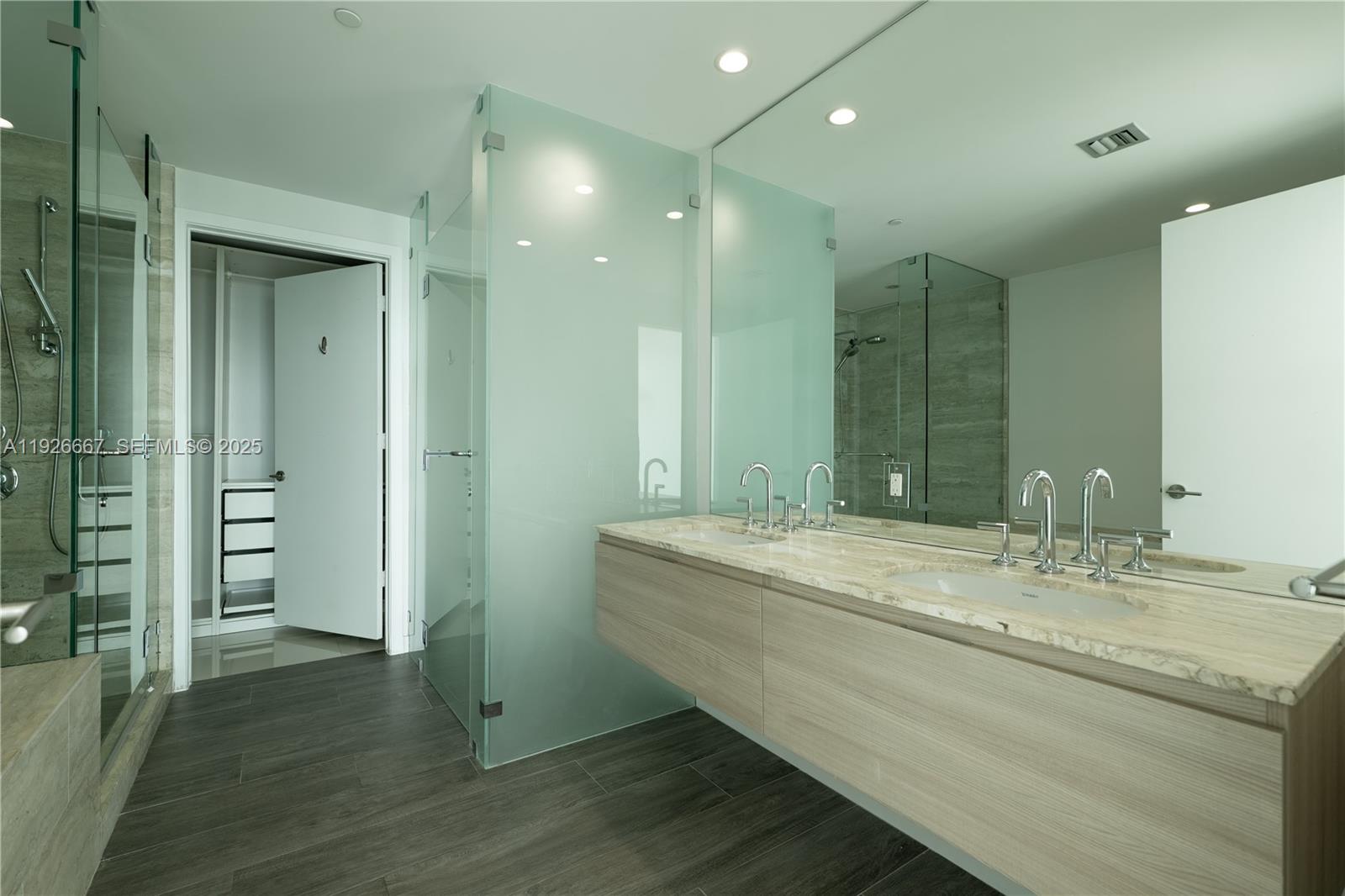 2900 NE 7th Ave #2006, Miami FL 33137