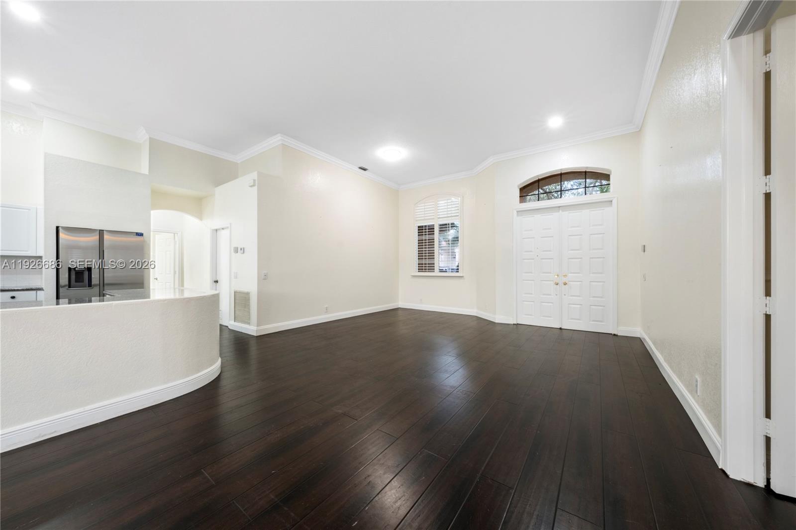 2893 Oakbrook Dr, Weston FL 33332
