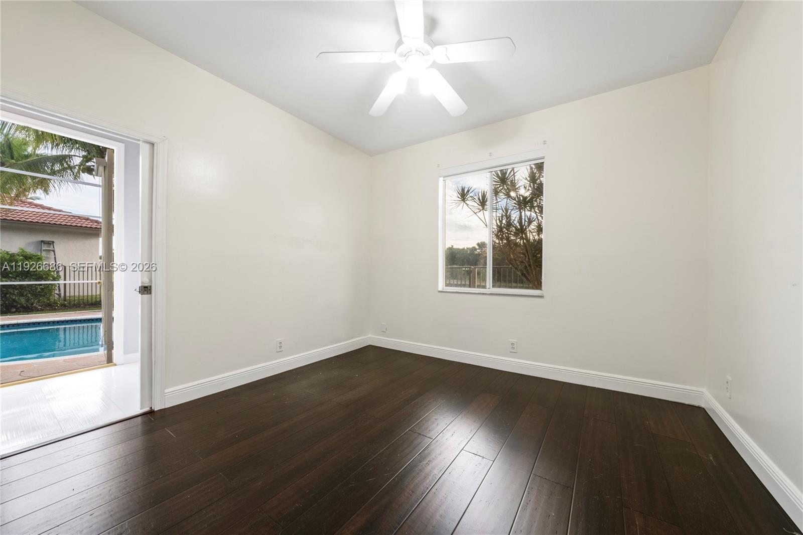 2893 Oakbrook Dr, Weston FL 33332