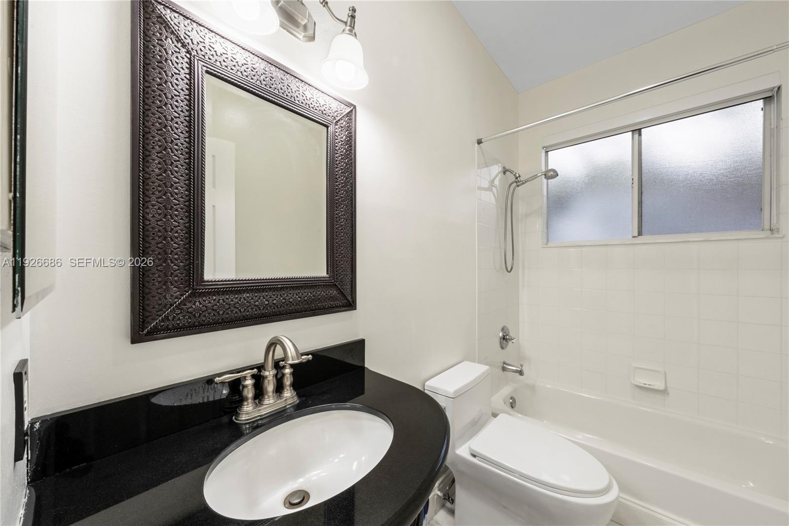 2893 Oakbrook Dr, Weston FL 33332
