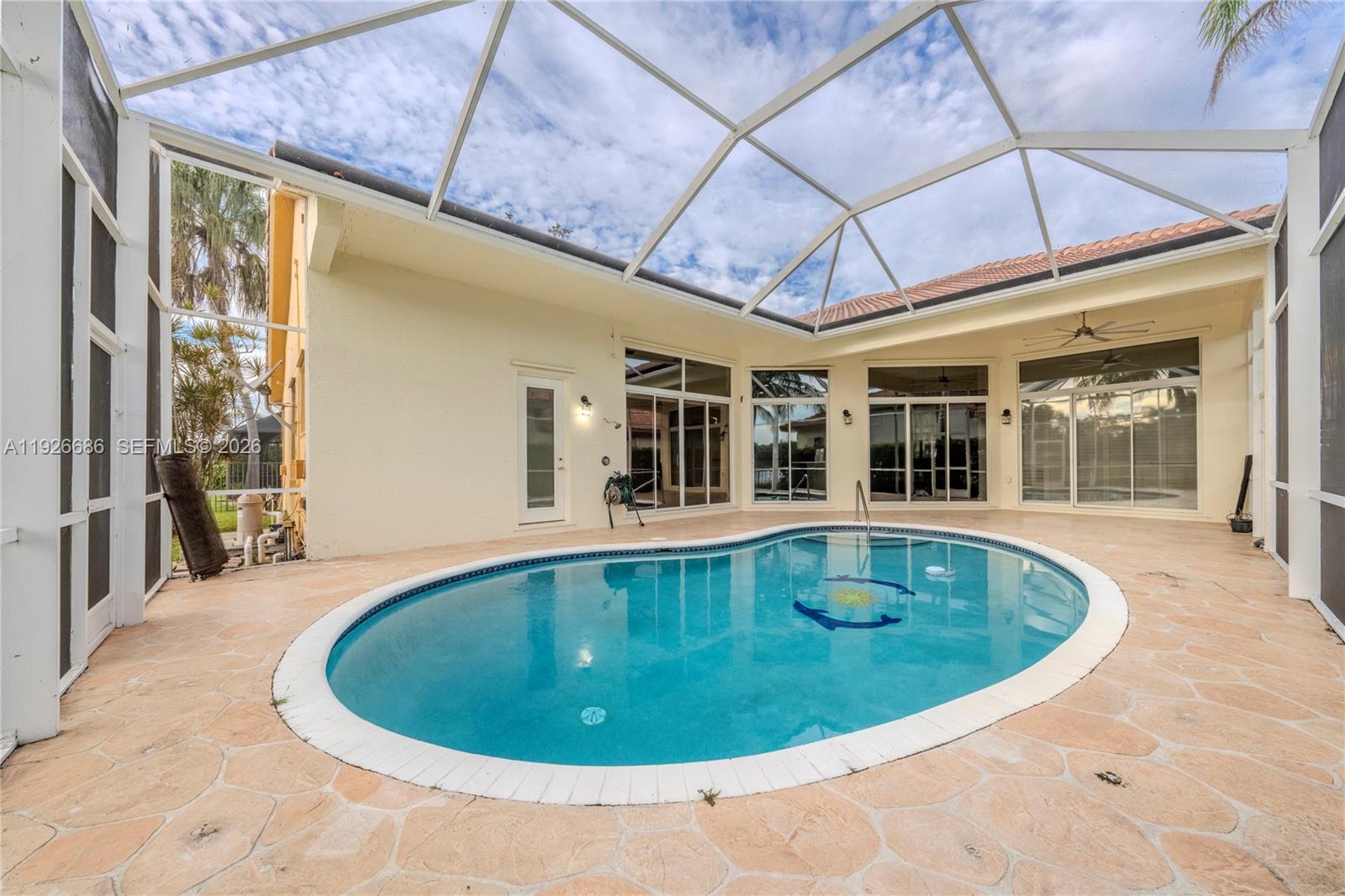 2893 Oakbrook Dr, Weston FL 33332