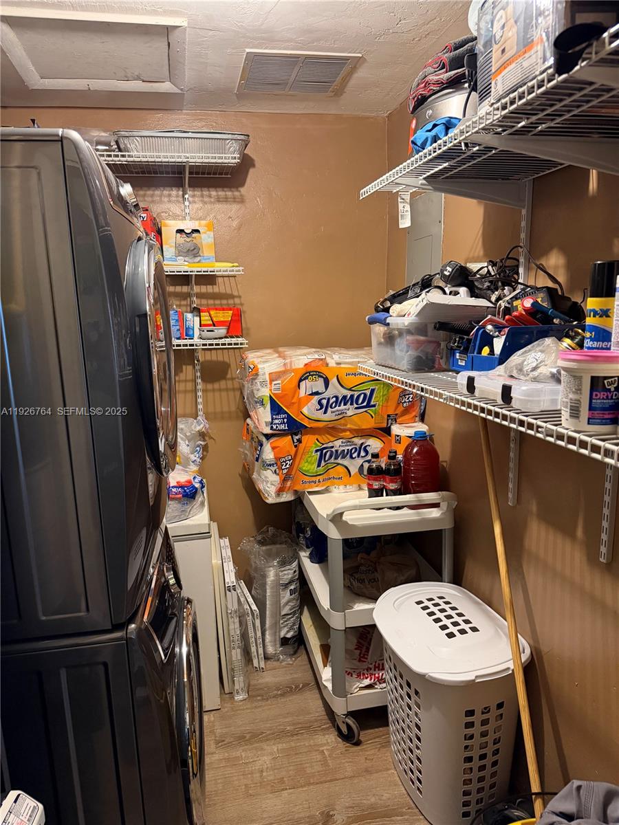 2926 NW 191st Ln, Miami Gardens FL 33056