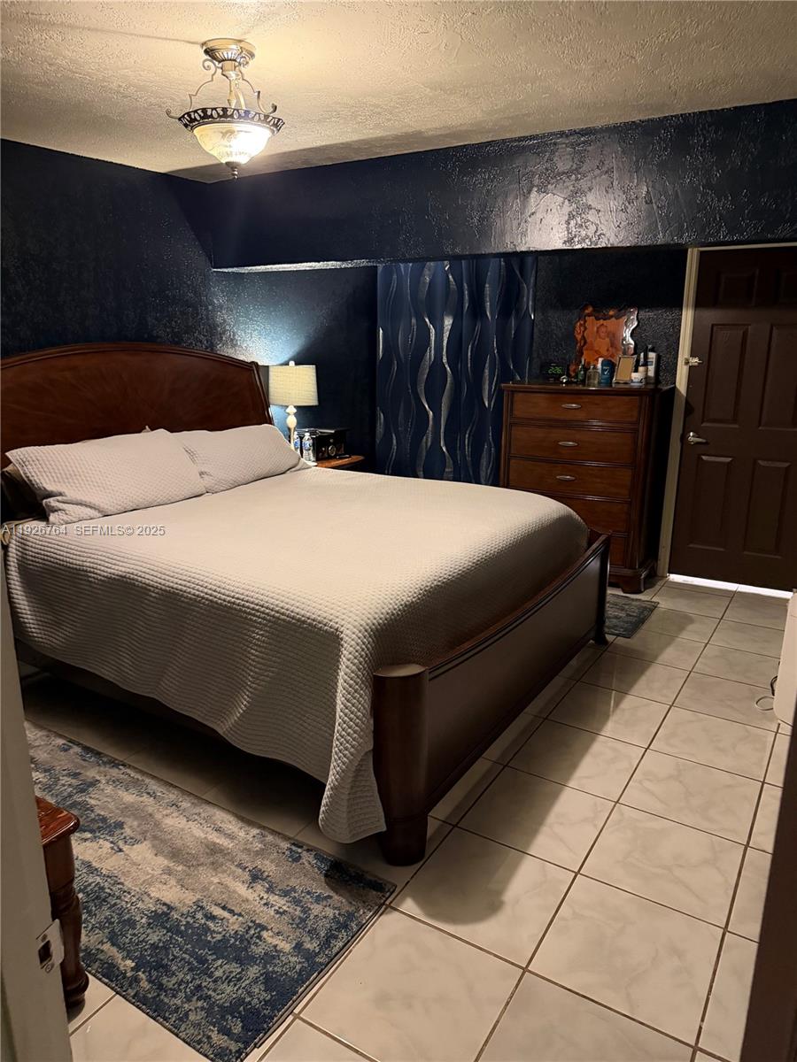 2926 NW 191st Ln, Miami Gardens FL 33056