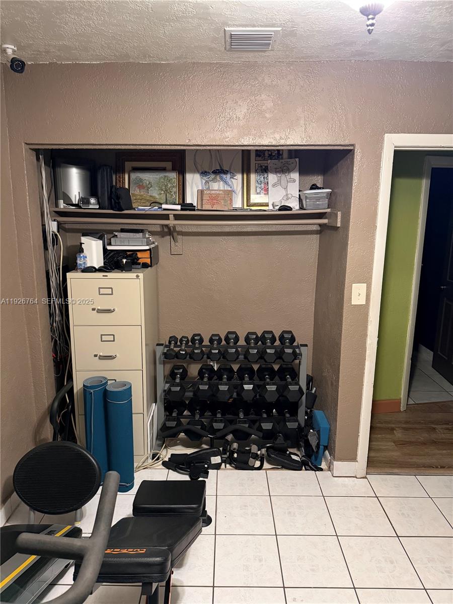 2926 NW 191st Ln, Miami Gardens FL 33056