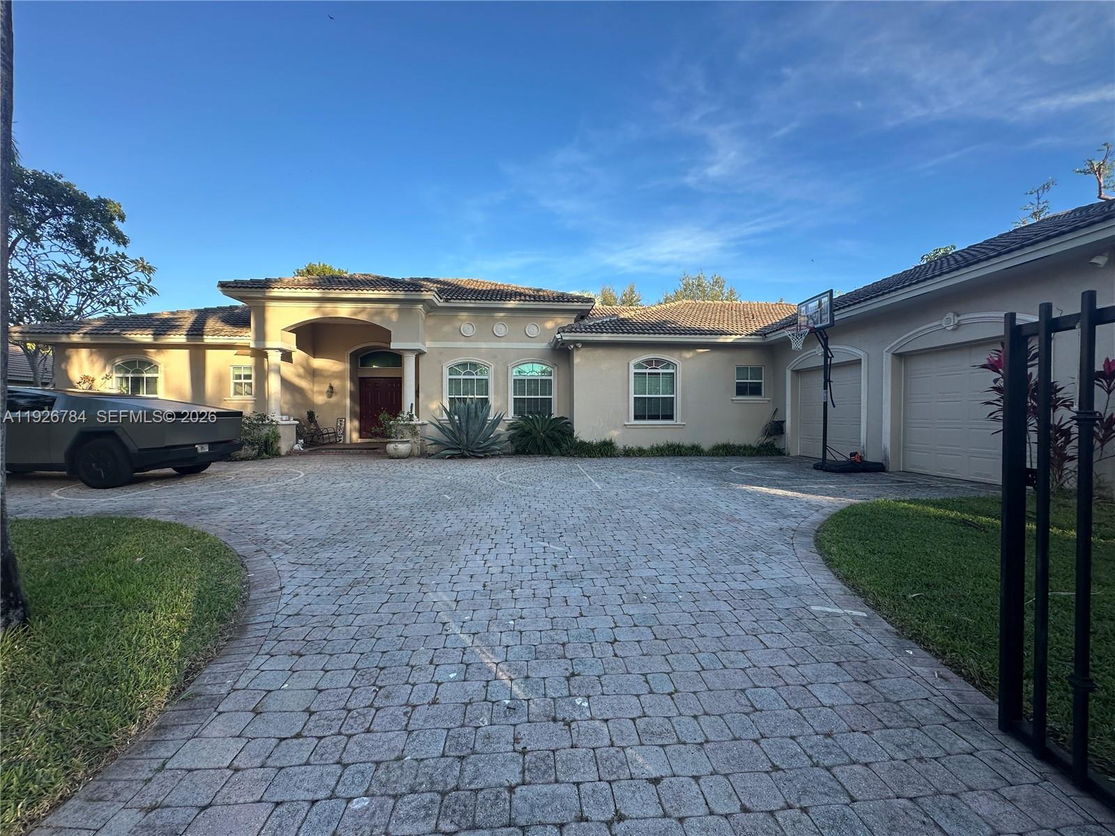 15335 SW 80th Ave, Palmetto Bay FL 33157