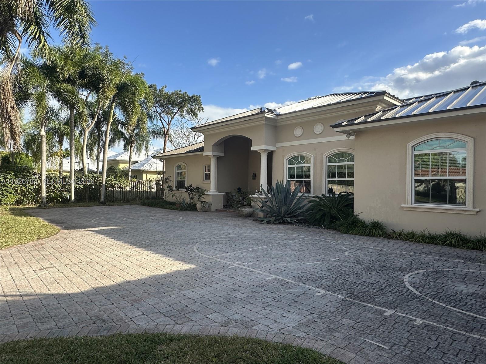 15335 SW 80th Ave, Palmetto Bay FL 33157