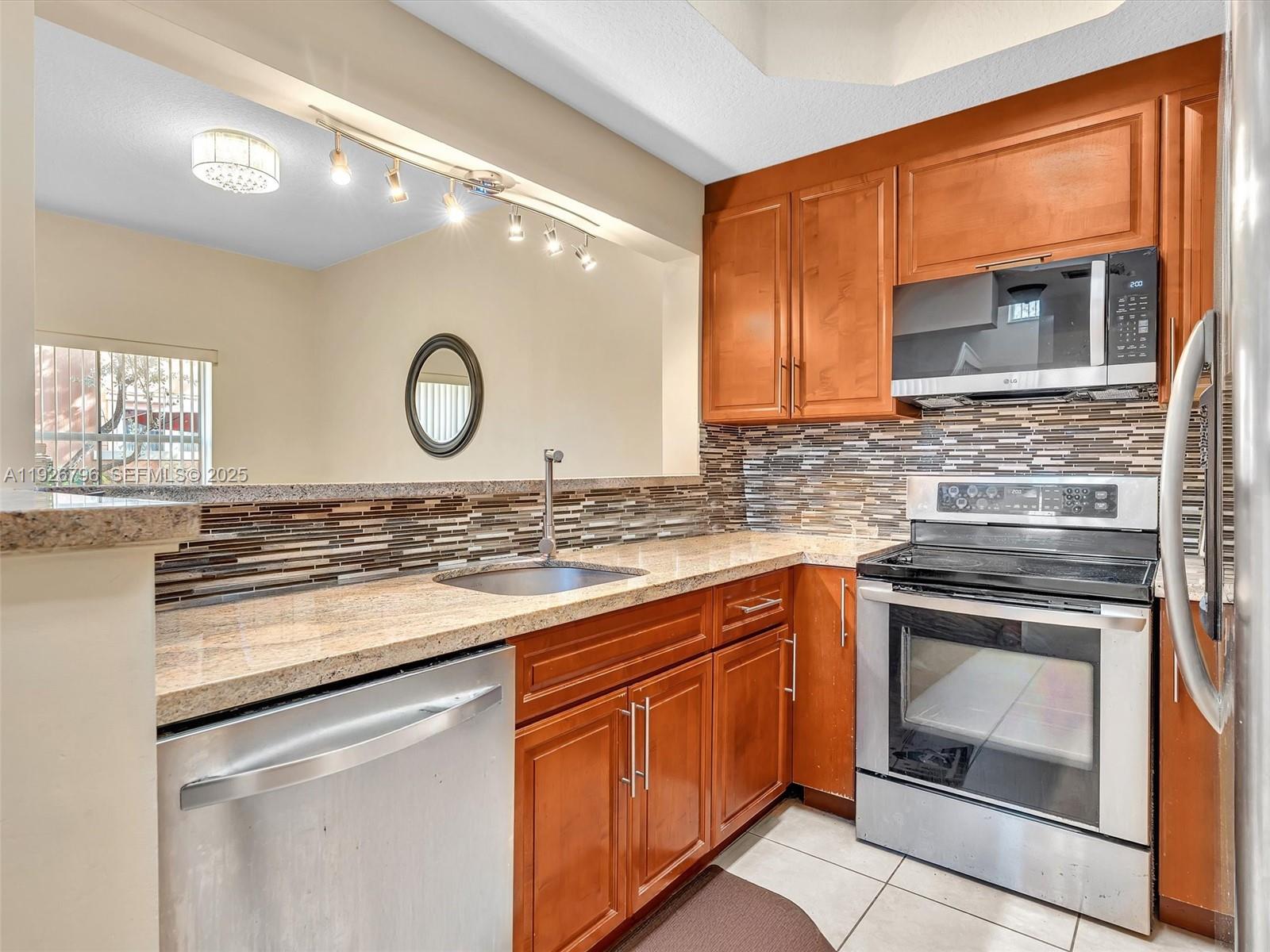 2150 Anchor Ct #2310, Dania Beach FL 33312