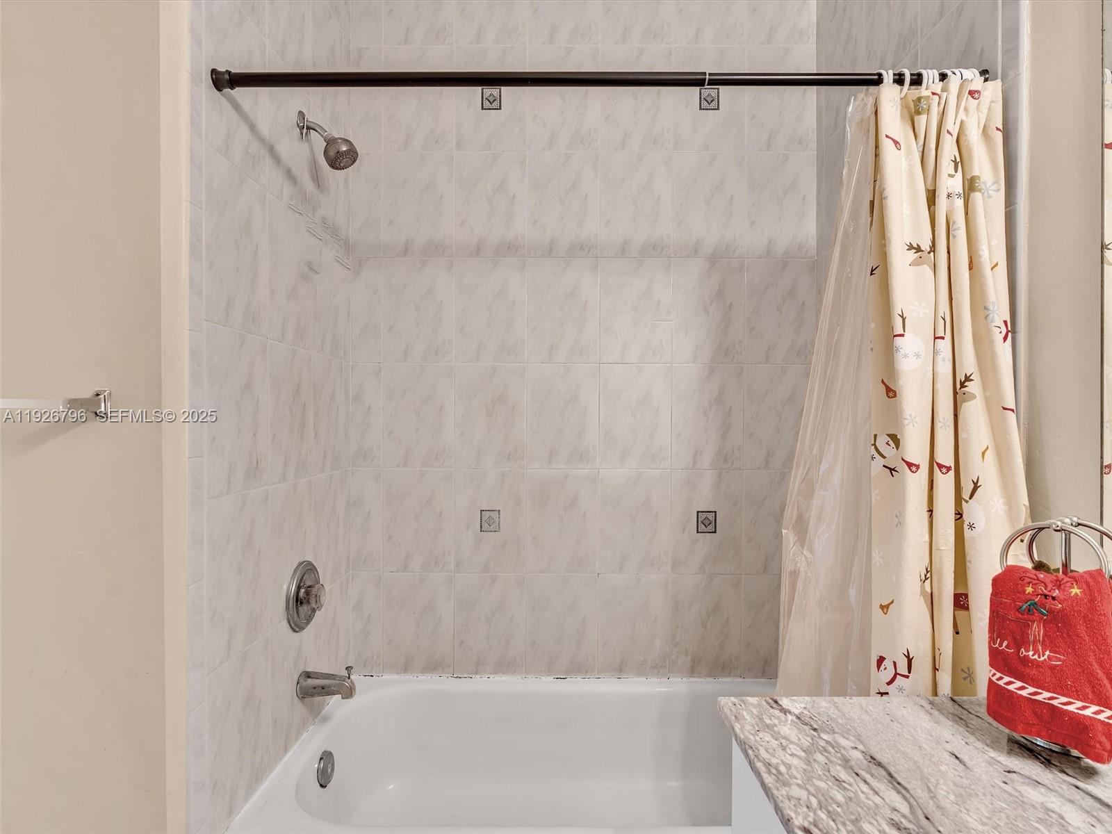 2150 Anchor Ct #2310, Dania Beach FL 33312