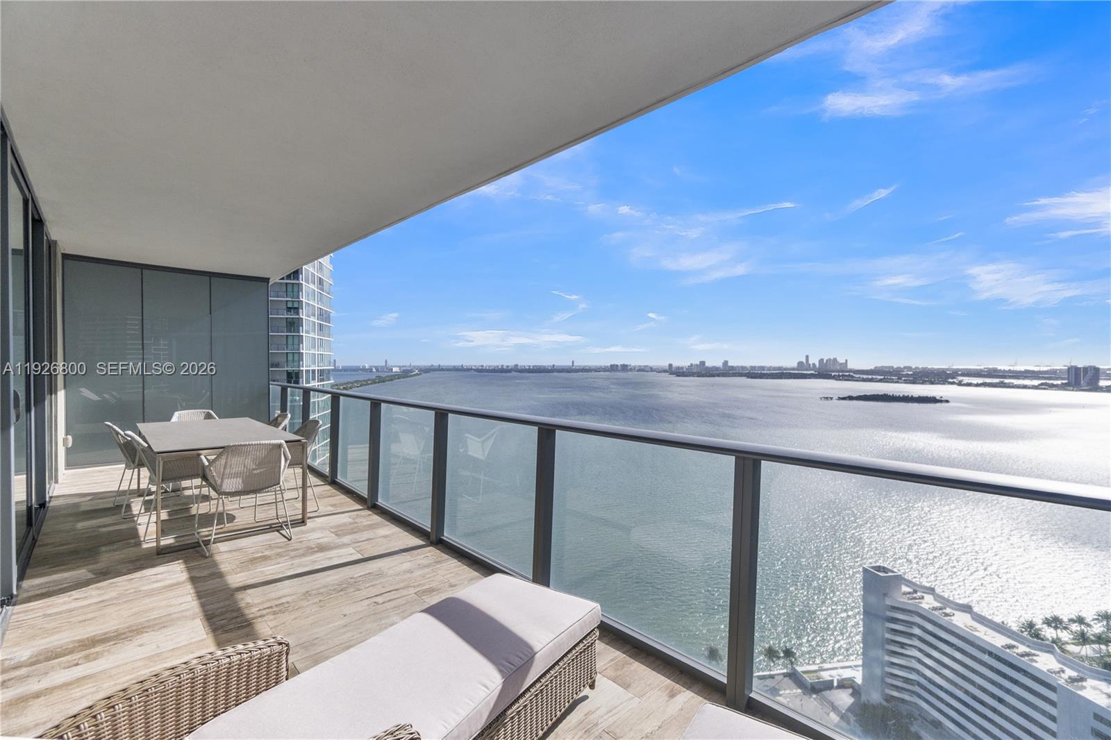 650 NE 32nd St #2901, Miami FL 33137