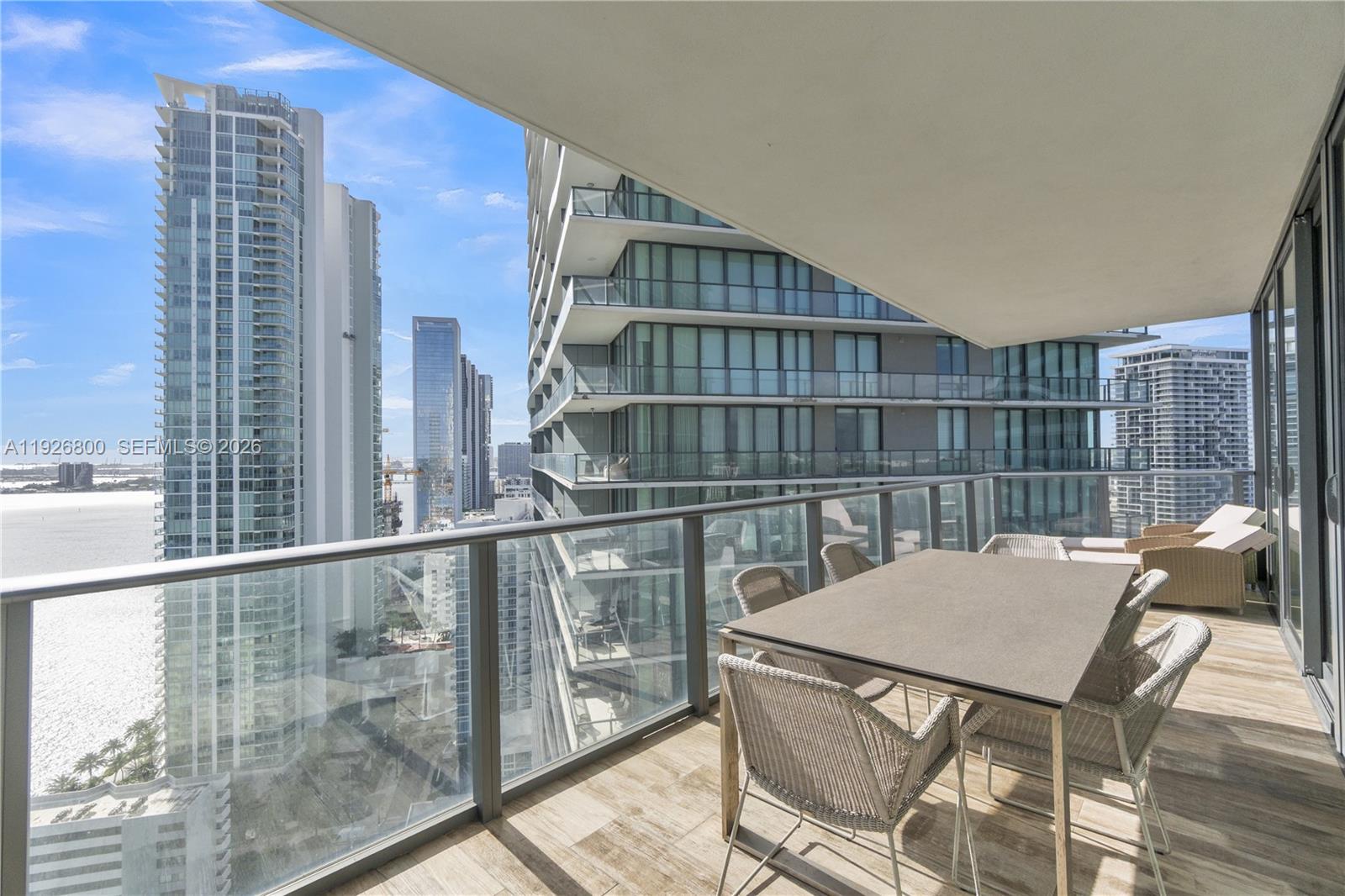 650 NE 32nd St #2901, Miami FL 33137