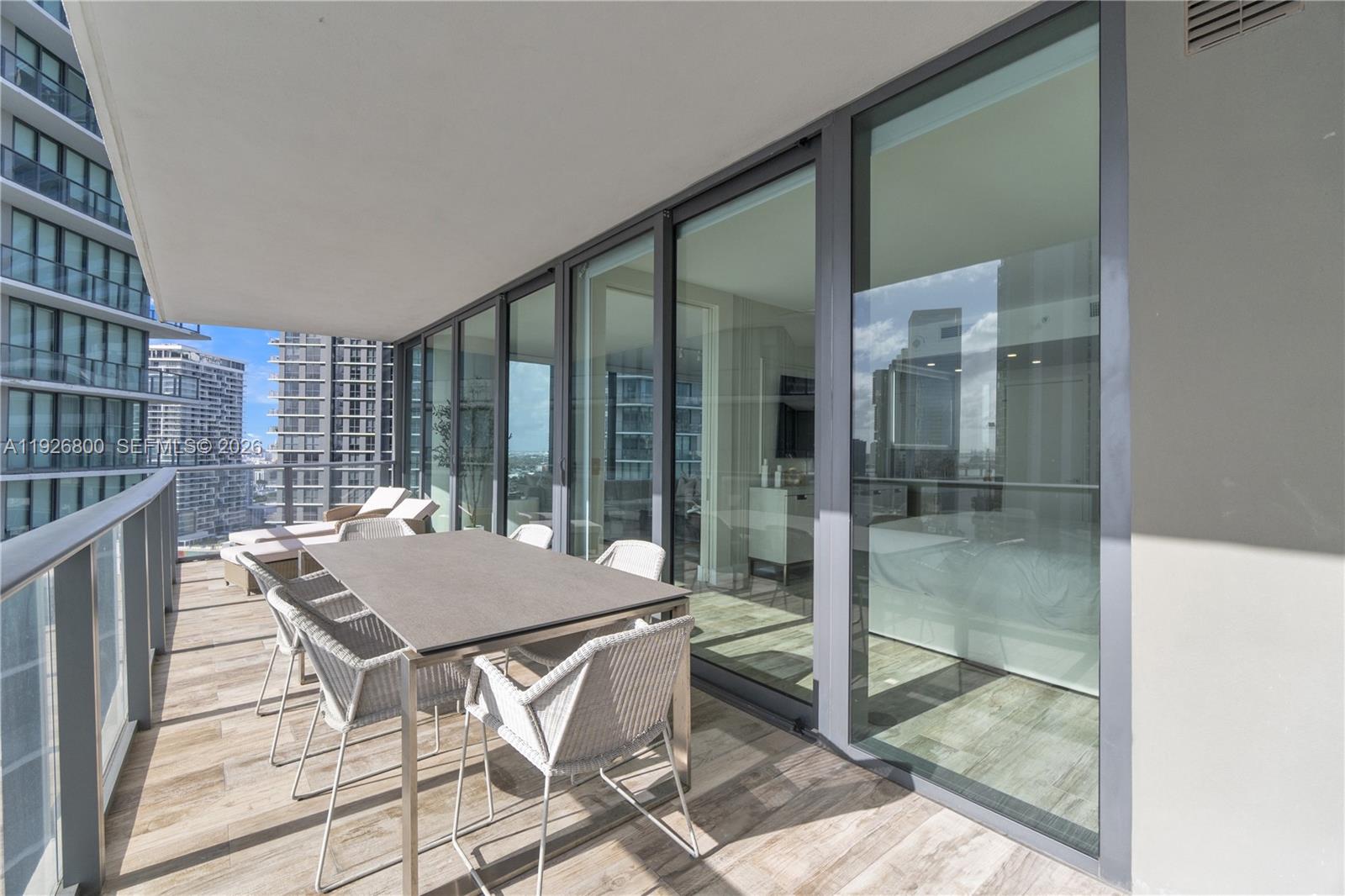 650 NE 32nd St #2901, Miami FL 33137
