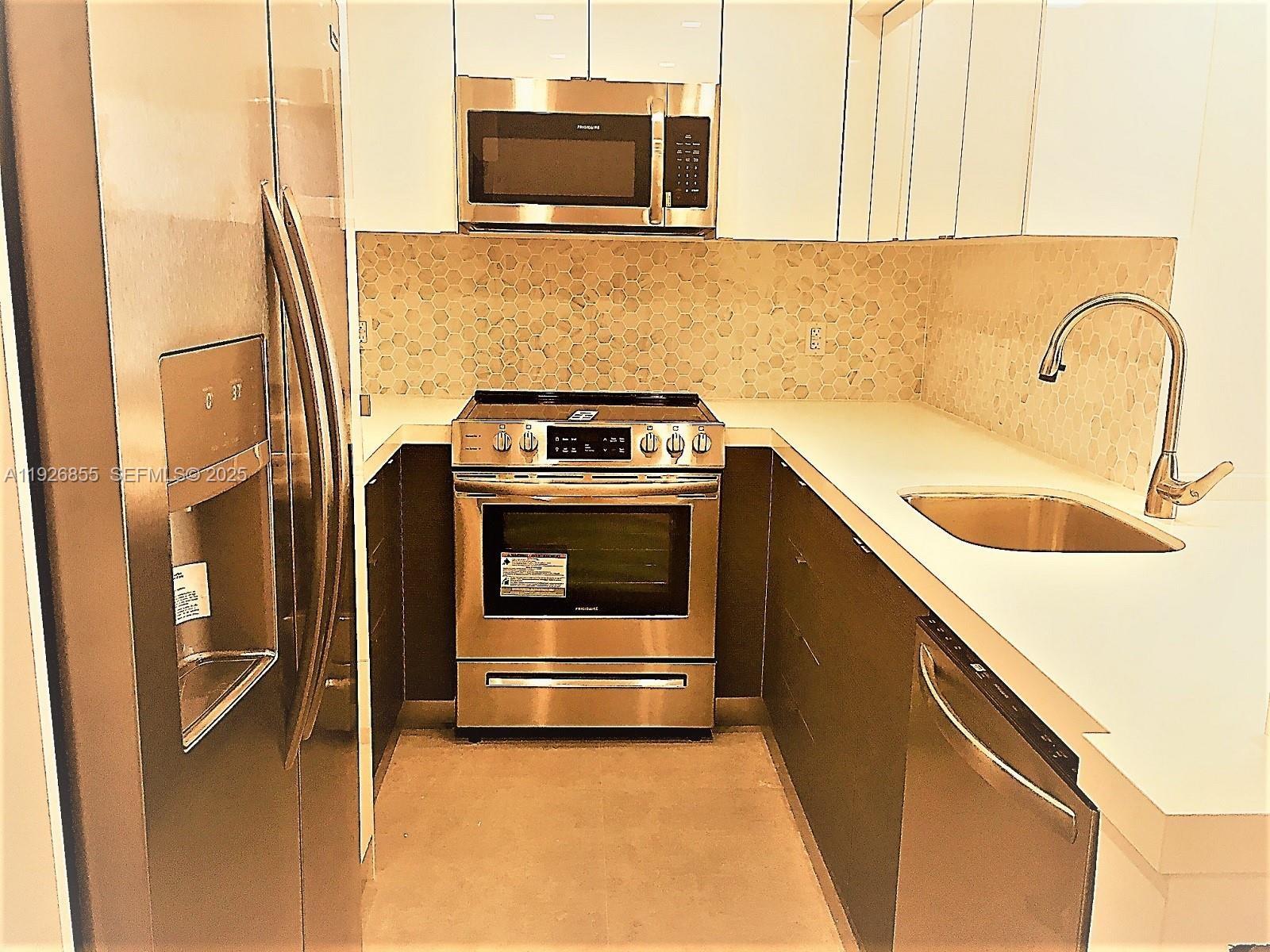 1000 West Ave #1027, Miami Beach FL 33139