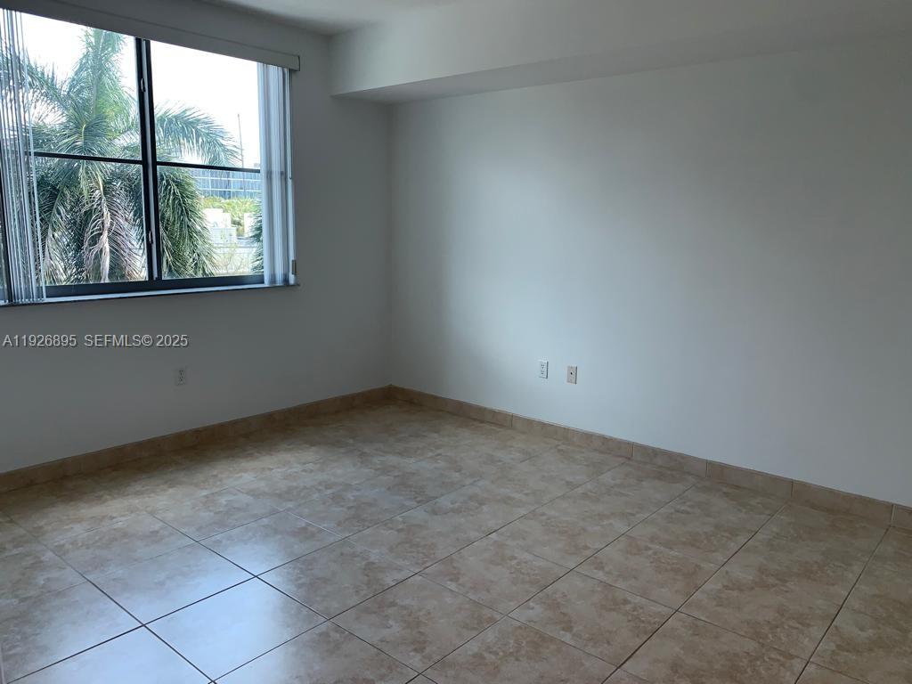 110 Washington Ave #1405, Miami Beach FL 33139