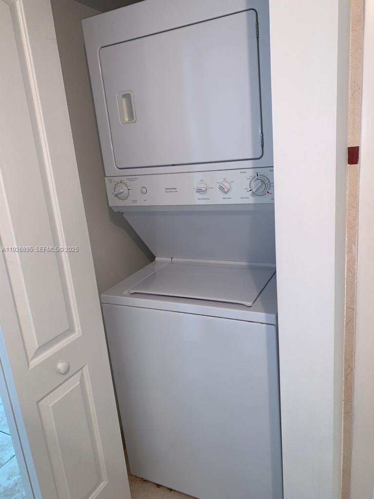 110 Washington Ave #1405, Miami Beach FL 33139