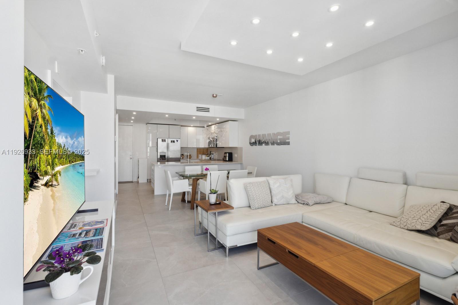 999 SW 1st Ave #2809, Miami FL 33130