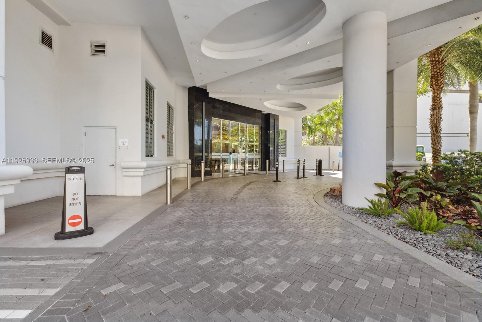 999 SW 1st Ave #2809, Miami FL 33130