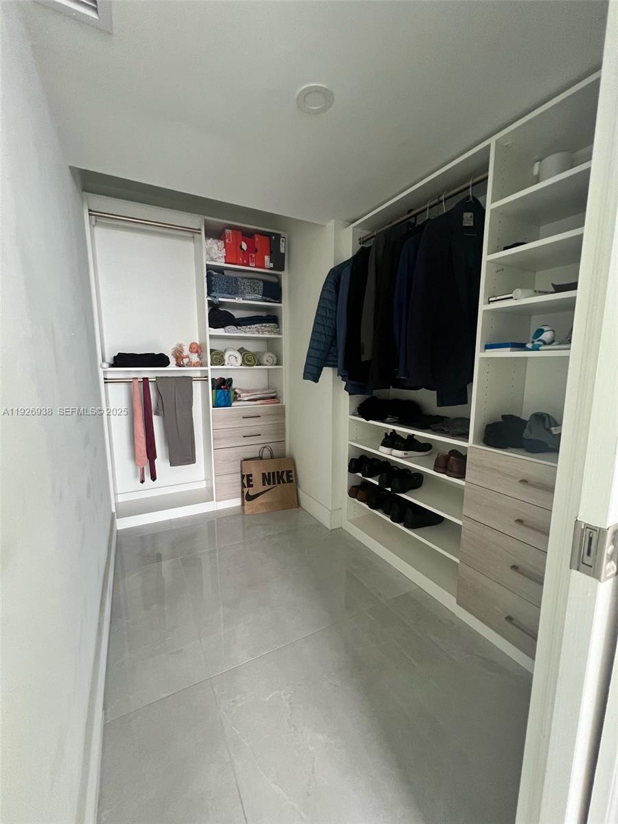 11930 N Bayshore Dr #1406, North Miami FL 33181