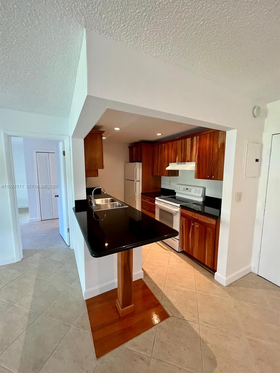 2201 Brickell Ave #83, Miami FL 33129