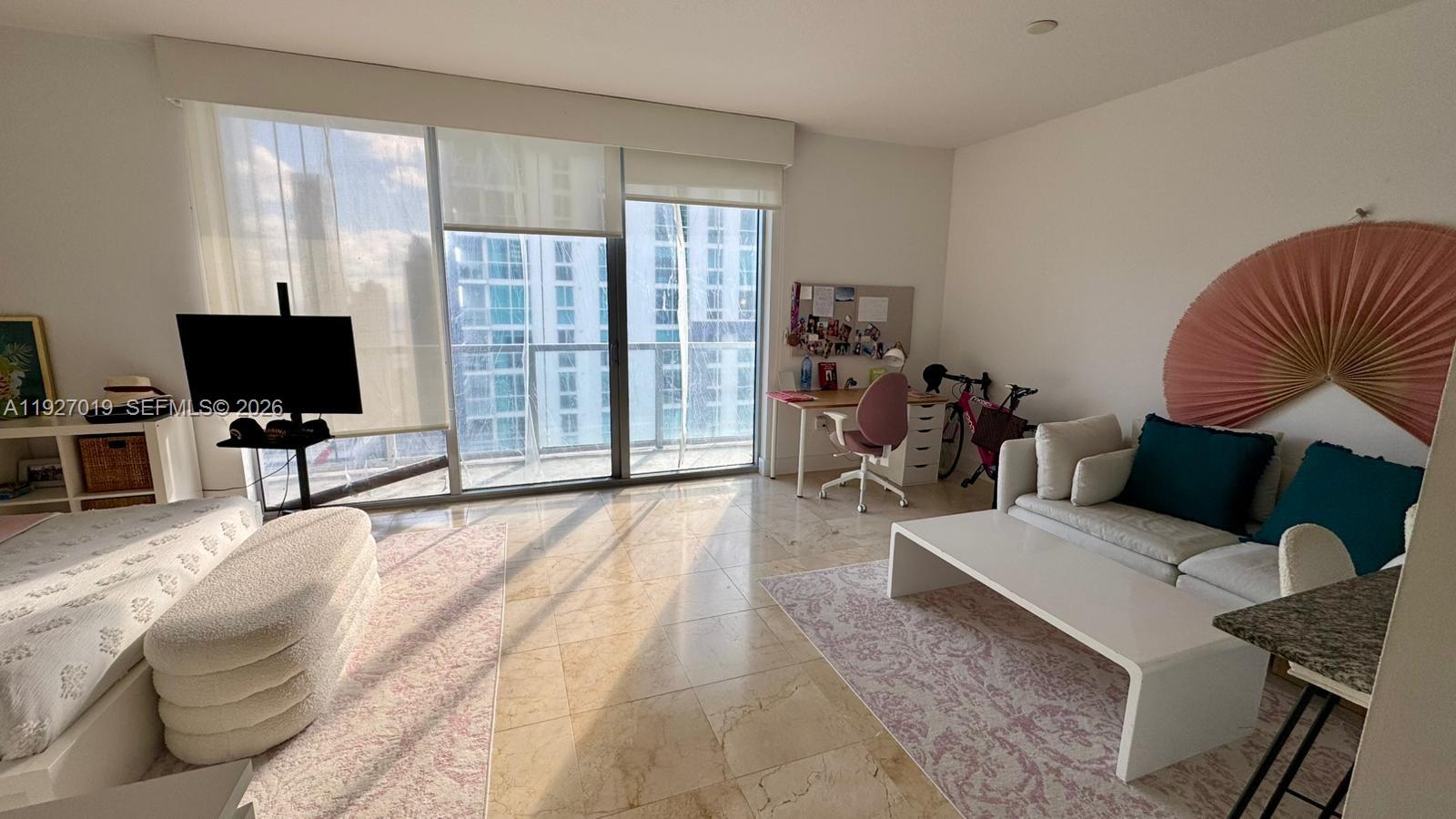 1050 Brickell Ave #3212, Miami FL 33131