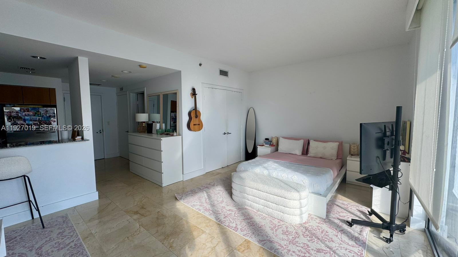 1050 Brickell Ave #3212, Miami FL 33131