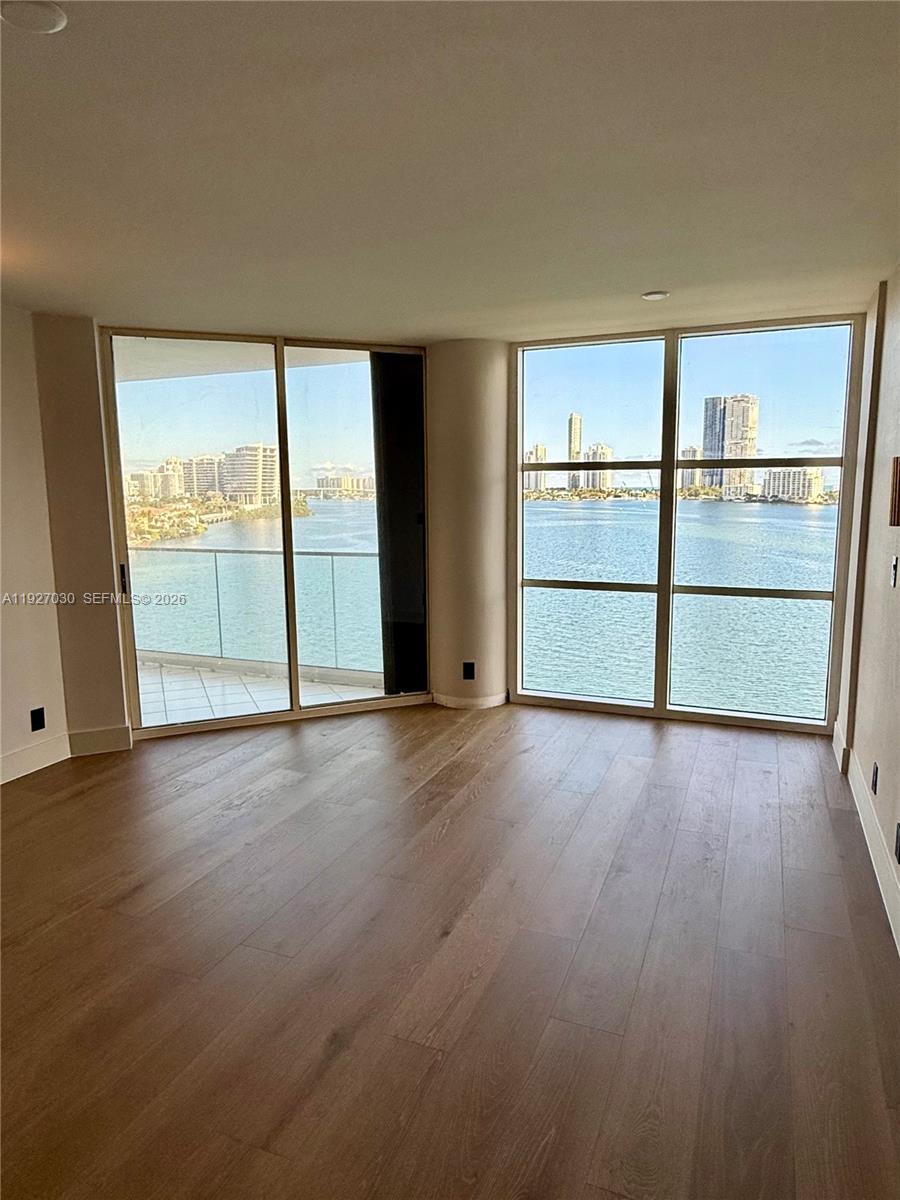 2800 Island Blvd #706, Aventura FL 33160