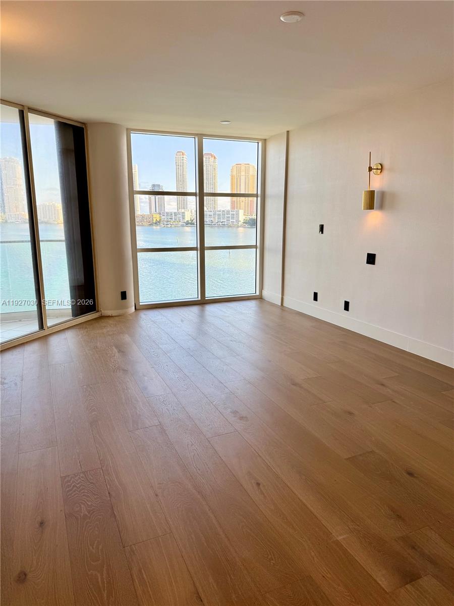 2800 Island Blvd #706, Aventura FL 33160