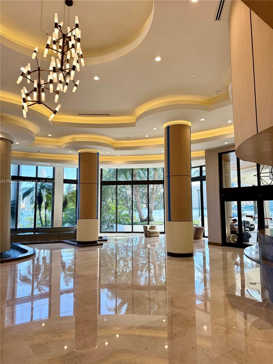 2800 Island Blvd #706, Aventura FL 33160