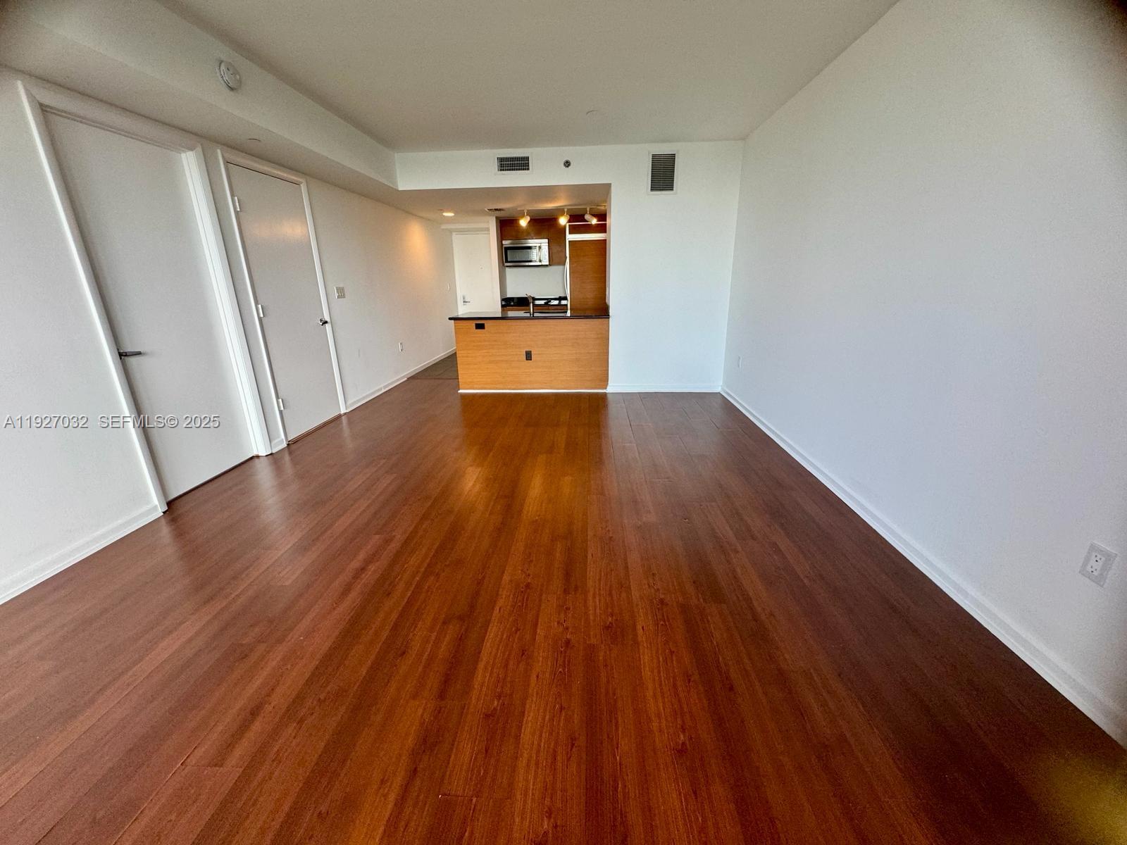 50 BISCAYNE Blvd #3807, Miami FL 33132