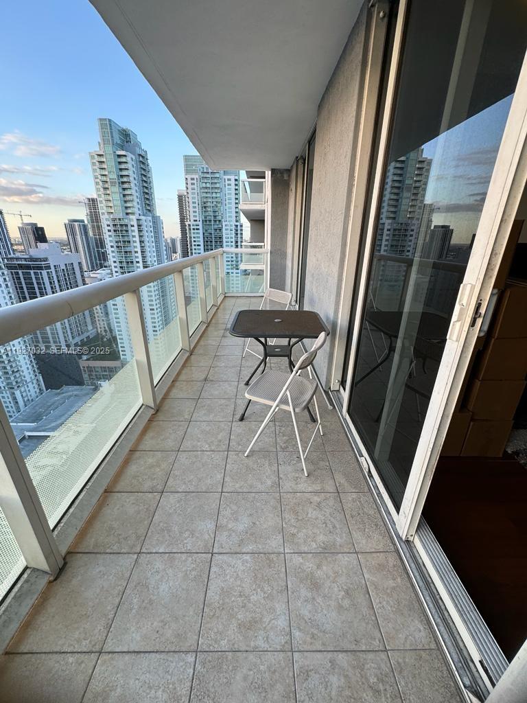 50 BISCAYNE Blvd #3807, Miami FL 33132