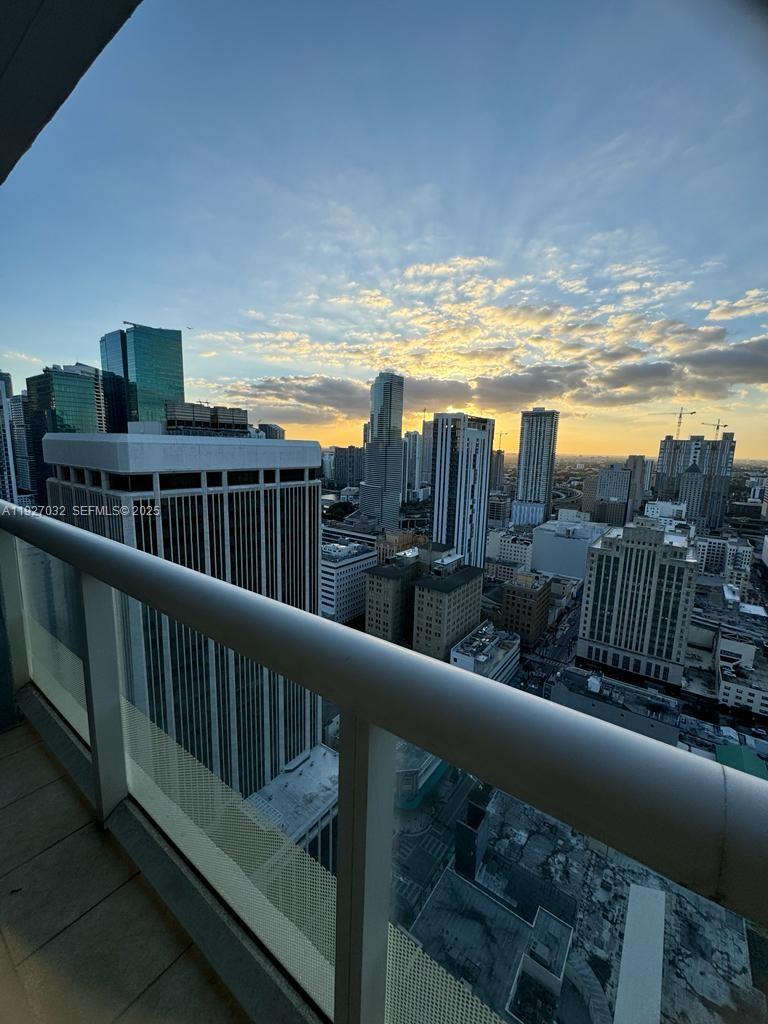 50 BISCAYNE Blvd #3807, Miami FL 33132